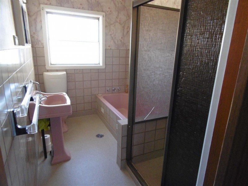 111 Cheney Road, Parkes NSW 2870