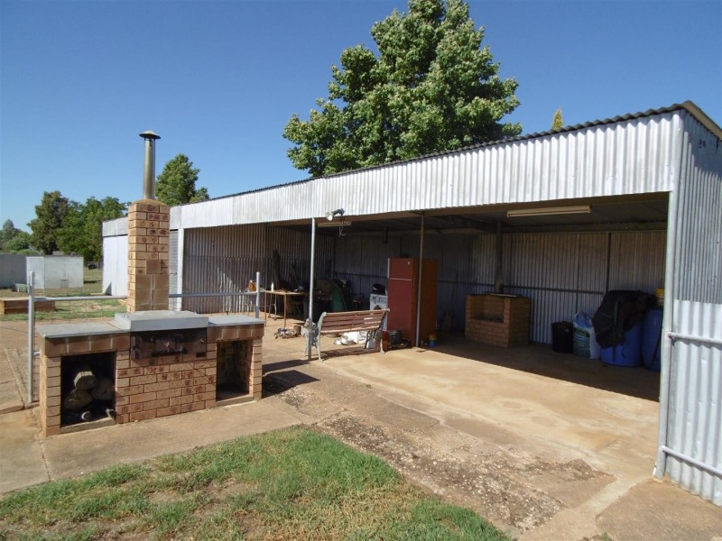 111 Cheney Road, Parkes NSW 2870