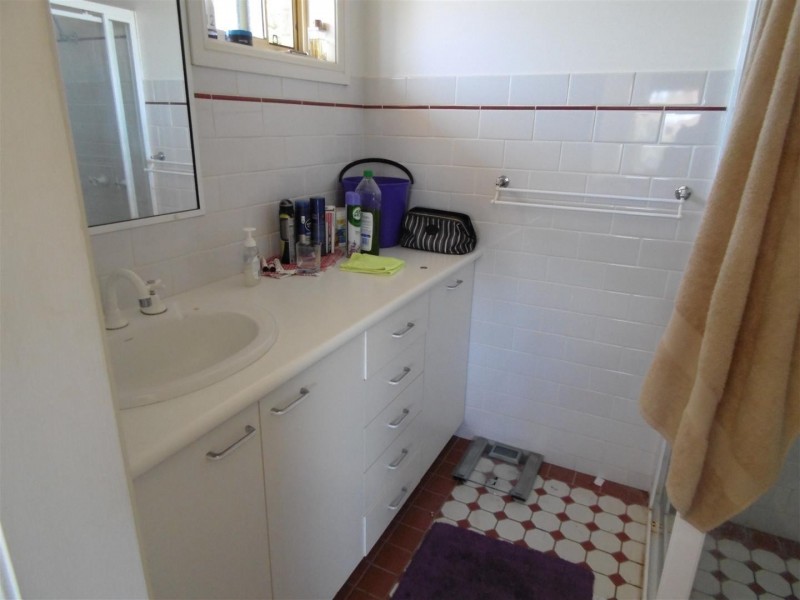 12 Christina Close, Parkes NSW 2870