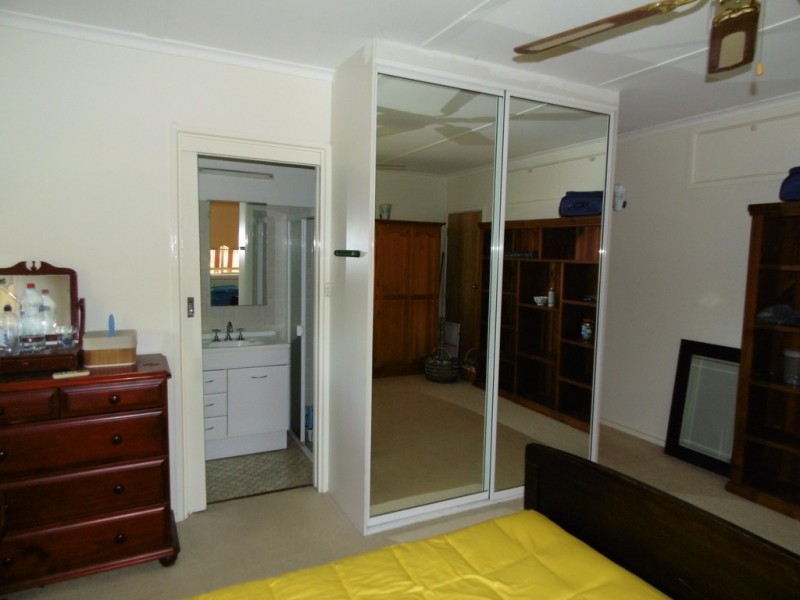 6 Want Street, Parkes NSW 2870