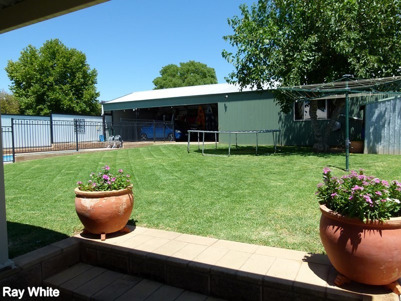 85 Ferry Street, Forbes NSW 2871