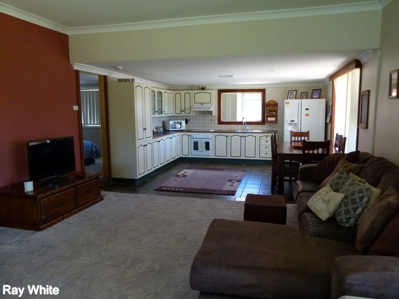 85 Ferry Street, Forbes NSW 2871
