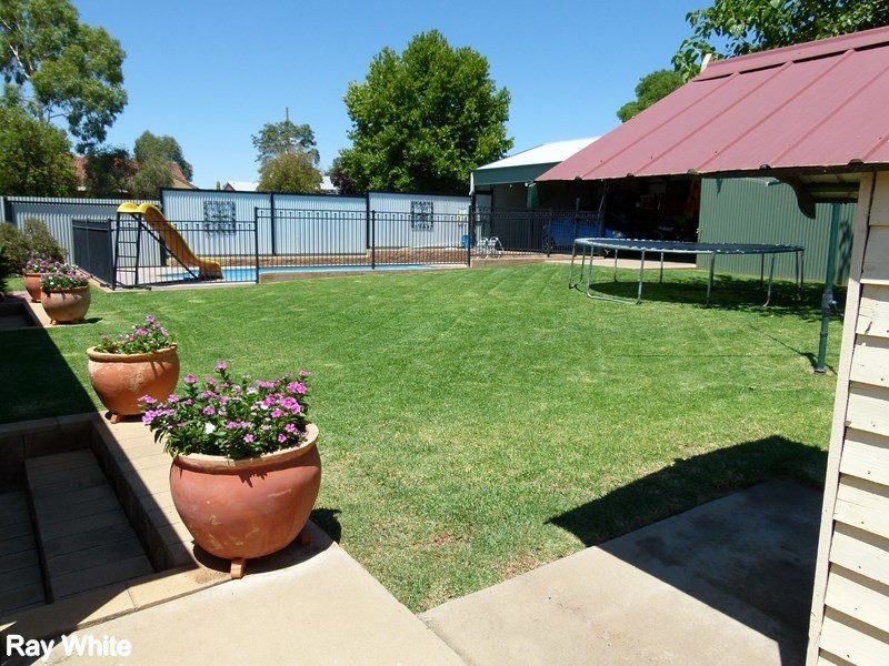 85 Ferry Street, Forbes NSW 2871
