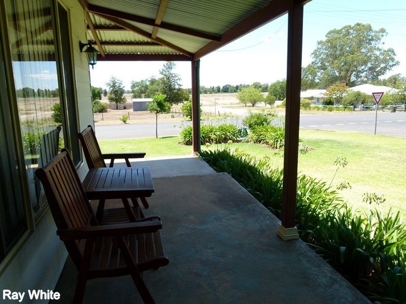 85 Ferry Street, Forbes NSW 2871