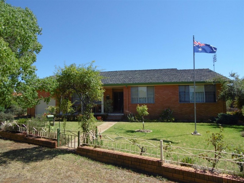 46 Grenfell Street, Parkes NSW 2870