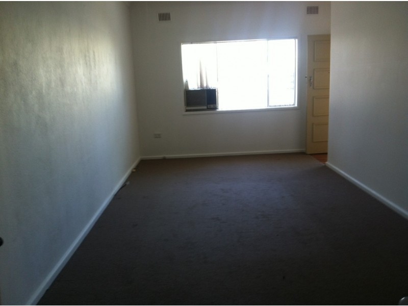 2/101 Currajong Street, Parkes NSW 2870