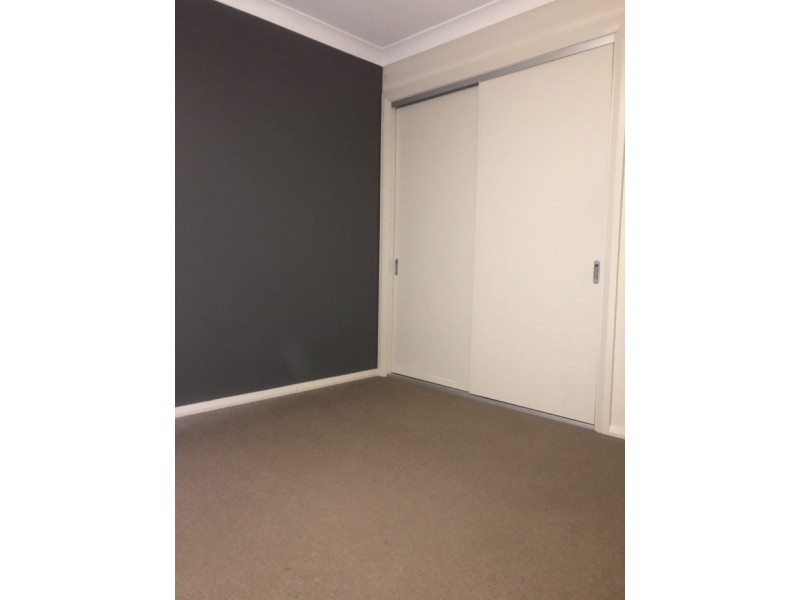 8 Avoca Place, Parkes NSW 2870