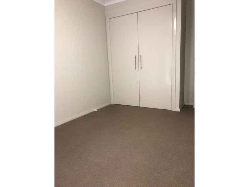 8 Avoca Place, Parkes NSW 2870