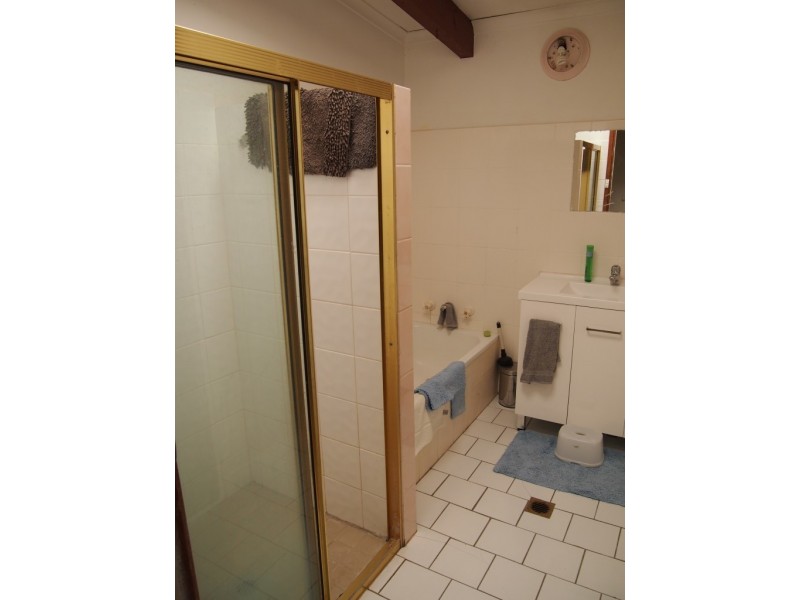 12 Adams Ave, Condobolin NSW 2877