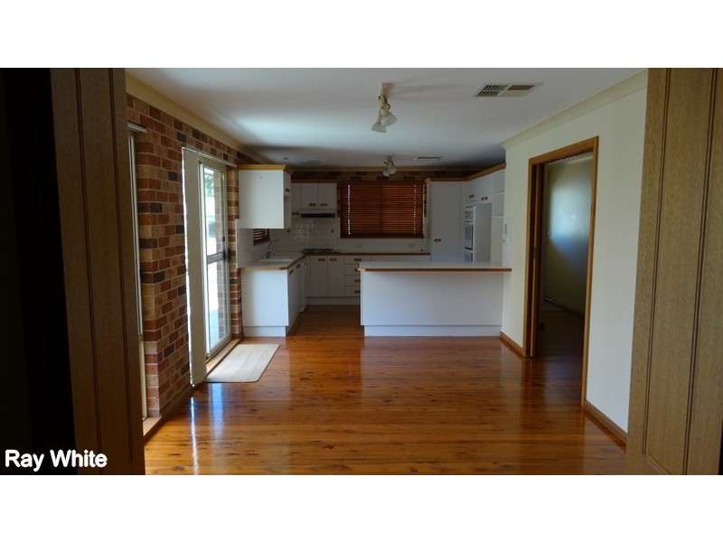 1 Elm Place, Forbes NSW 2871