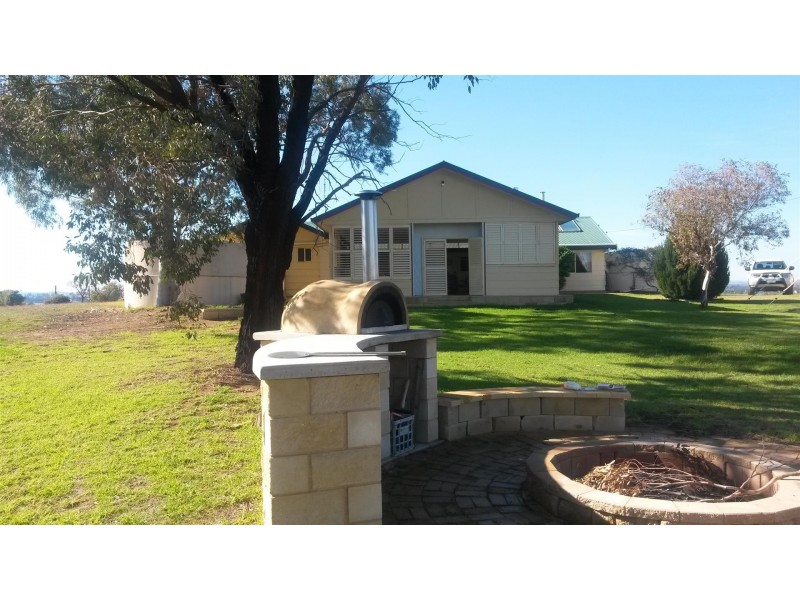 1506 Newell Highway, Parkes NSW 2870