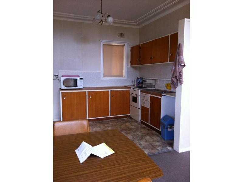 2/10 Elouera Place, Parkes NSW 2870