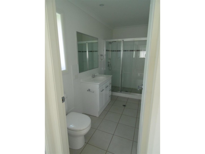 24 Warragrah Place, Parkes NSW 2870