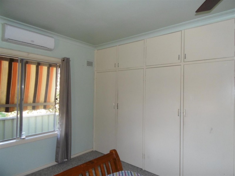 20 Middleton Street, Parkes NSW 2870