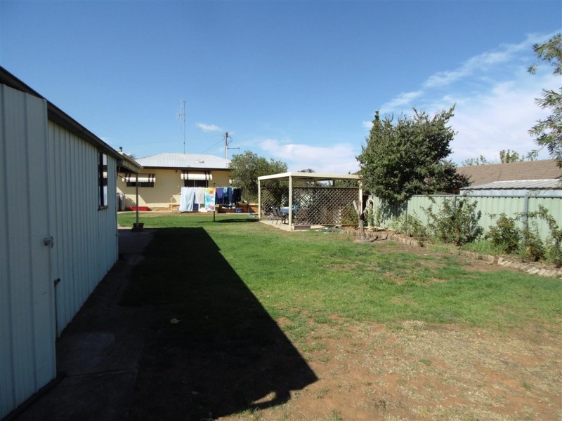 20 Middleton Street, Parkes NSW 2870
