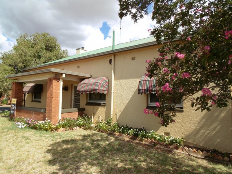 51 Dalton Street, Parkes NSW 2870