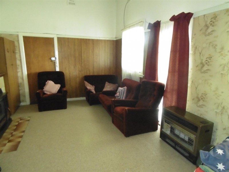 51 Dalton Street, Parkes NSW 2870
