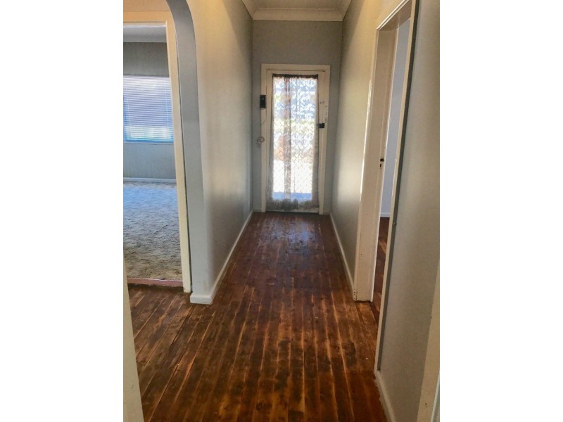 1 Howard Street, Parkes NSW 2870