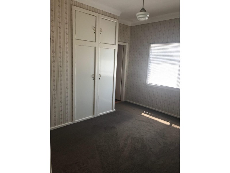 1 Howard Street, Parkes NSW 2870
