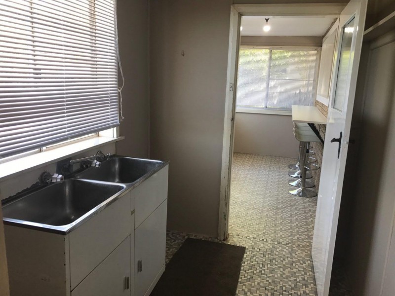 1 Howard Street, Parkes NSW 2870
