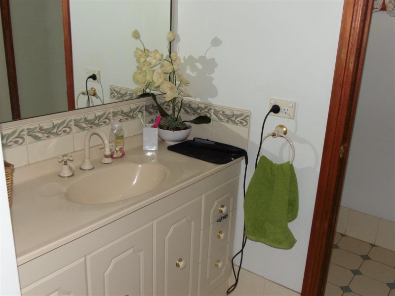 68-72 Thomas Street, Parkes NSW 2870