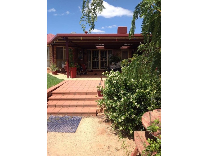 68-72 Thomas Street, Parkes NSW 2870