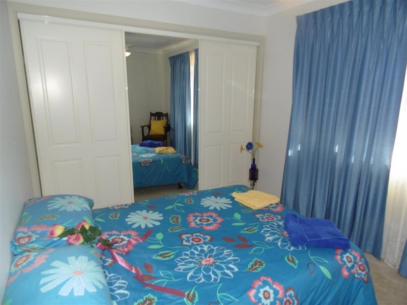 6 Mengarvie Road, Parkes NSW 2870