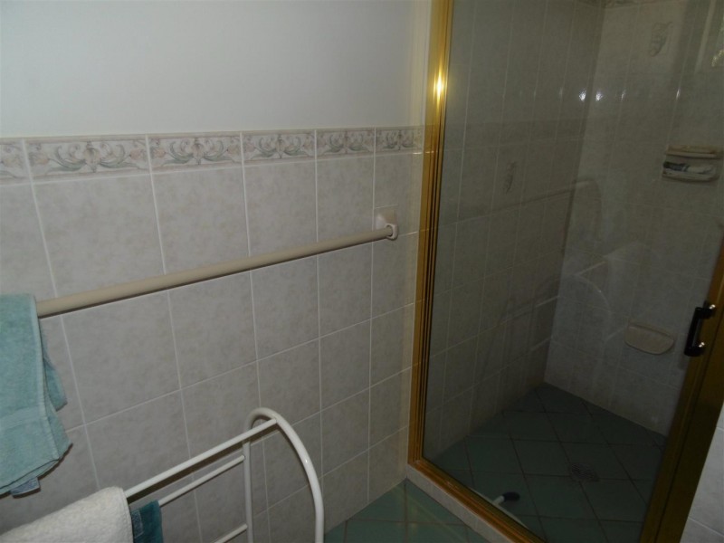 6 Mengarvie Road, Parkes NSW 2870