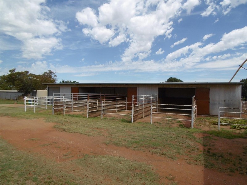 125-129 Victoria Street, Parkes NSW 2870