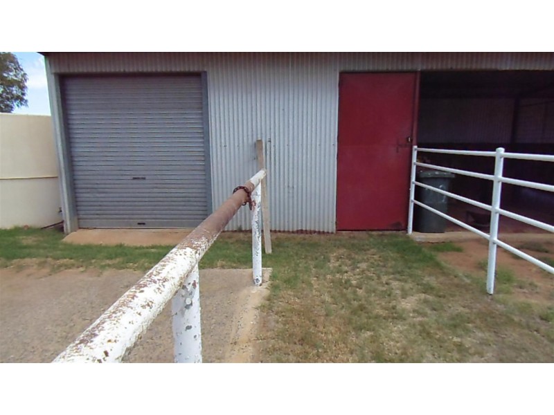 125-129 Victoria Street, Parkes NSW 2870