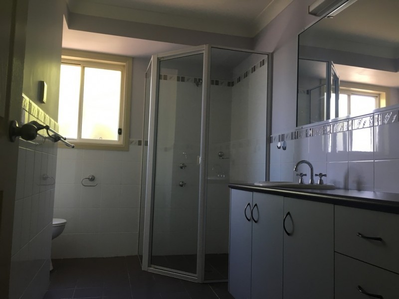 1/44 Brolgan Road, Parkes NSW 2870