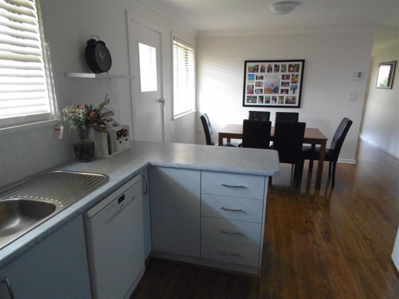 14 Barton Street, Parkes NSW 2870