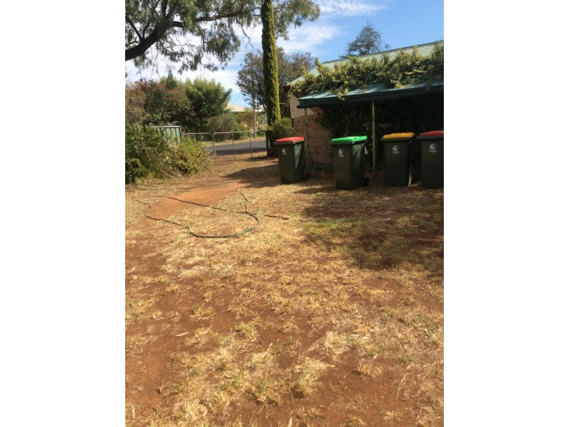 21 Clarinda Street, Parkes NSW 2870