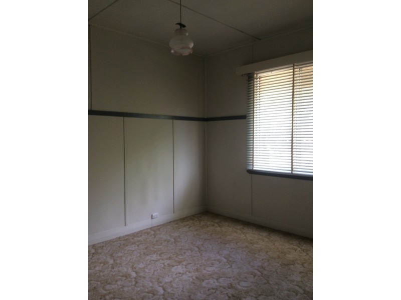 21 Clarinda Street, Parkes NSW 2870
