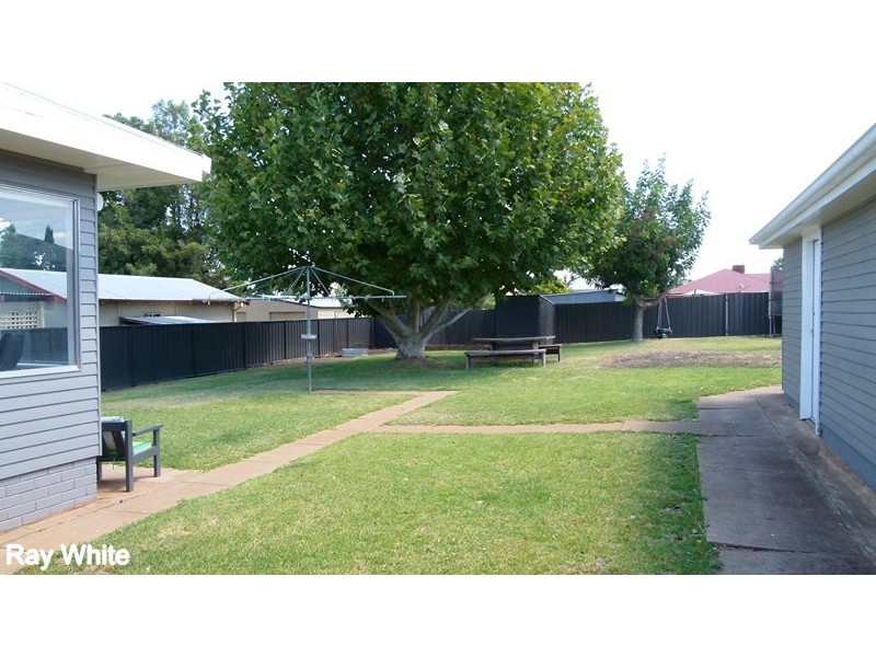 101 Flint Street, Forbes NSW 2871