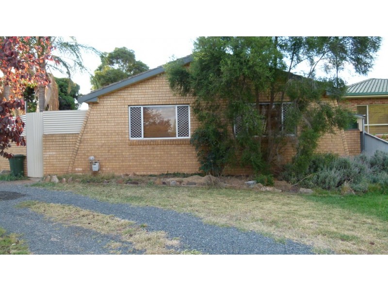 16 Chelsea Crescent, Forbes NSW 2871