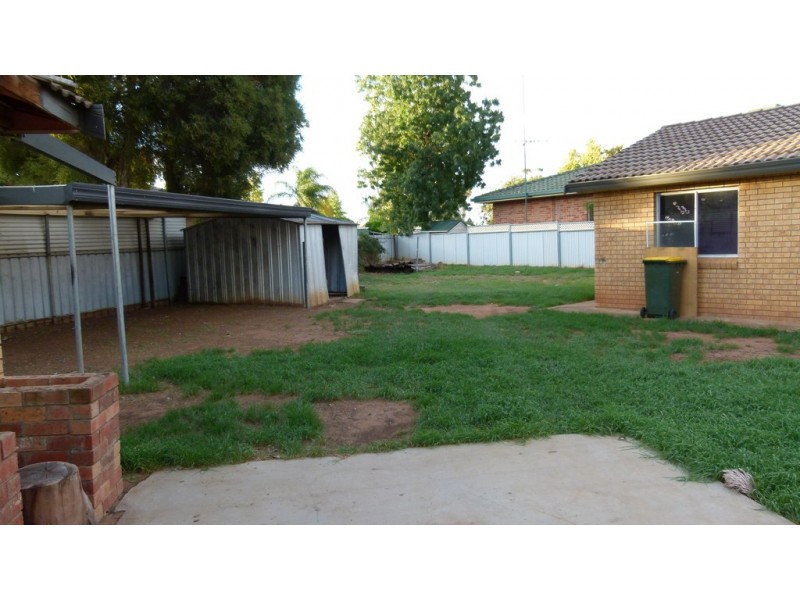 16 Chelsea Crescent, Forbes NSW 2871