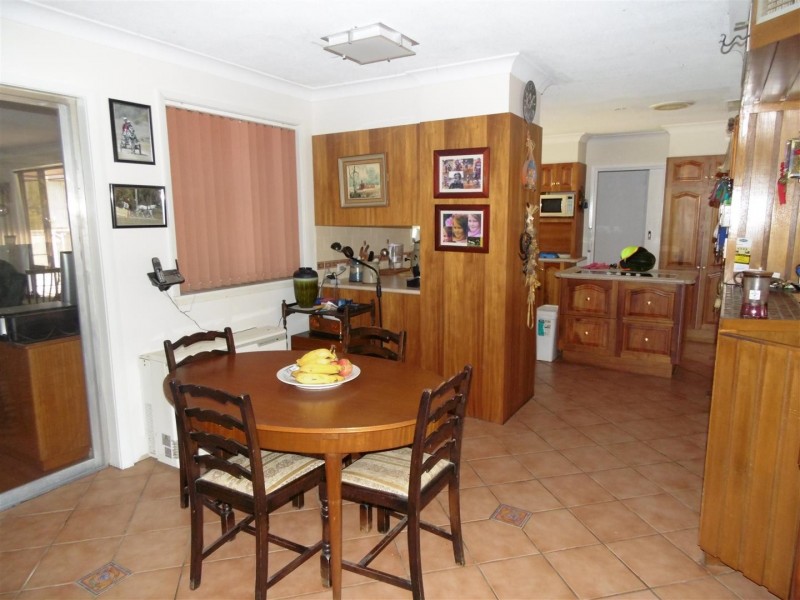 65 Kelly Road, Parkes NSW 2870