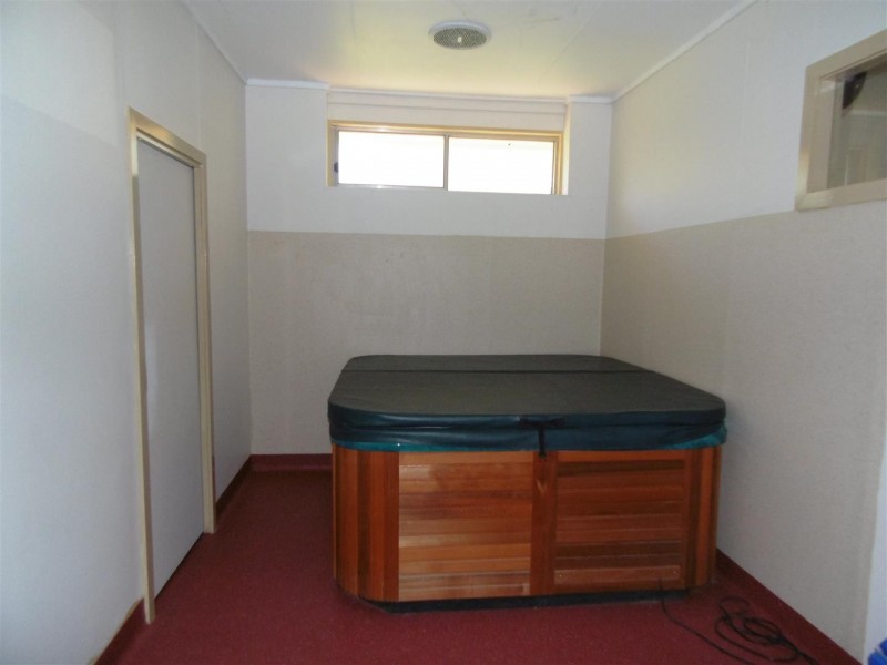 65 Kelly Road, Parkes NSW 2870