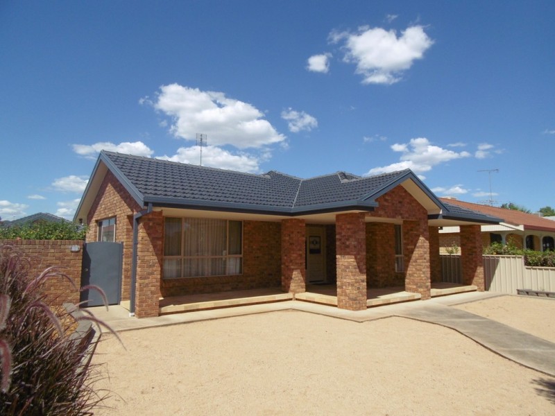 361 Clarinda Street, Parkes NSW 2870