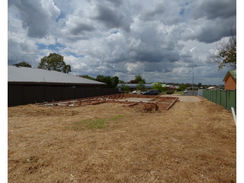 3 Tickner Street, Forbes NSW 2871