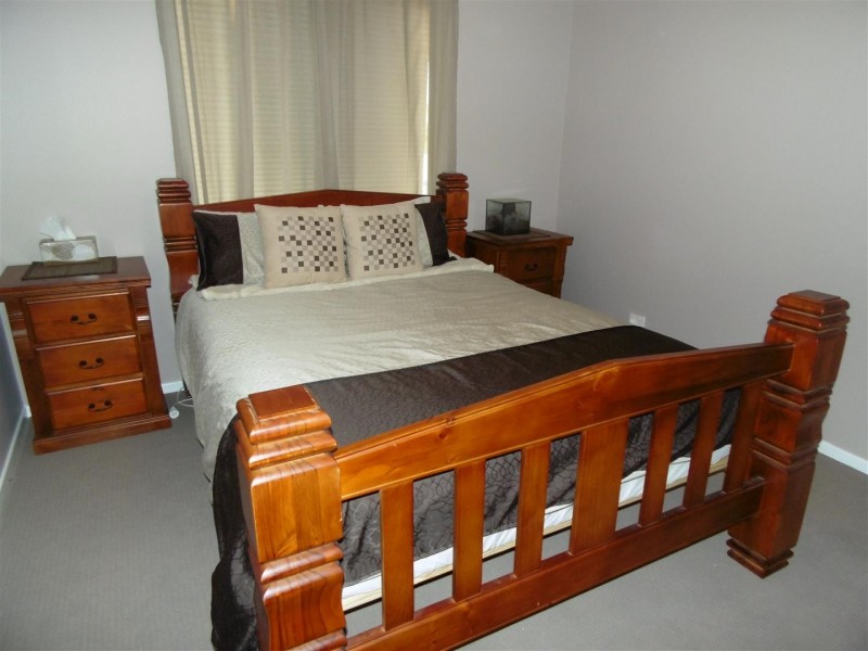2 Werona Place, Parkes NSW 2870