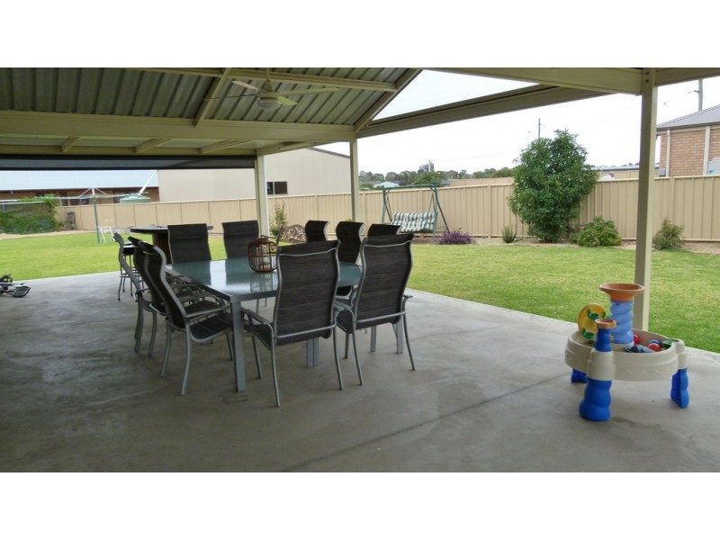 28 York Street, Forbes NSW 2871