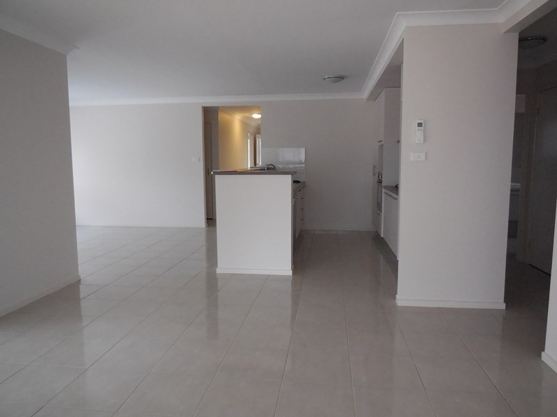 10 John Girdham Place, Forbes NSW 2871