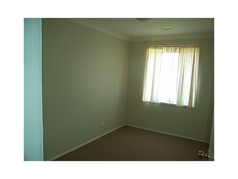 20 Barton Street, Parkes NSW 2870