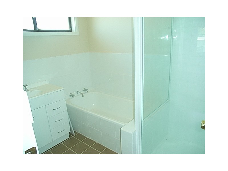 20 Barton Street, Parkes NSW 2870