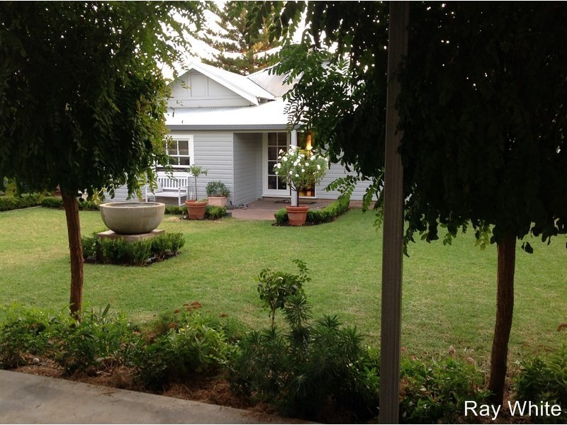 30 Wambat St, Forbes NSW 2871