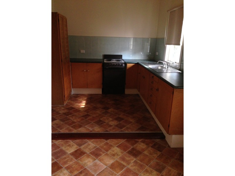 7 Phoenix, Parkes NSW 2870