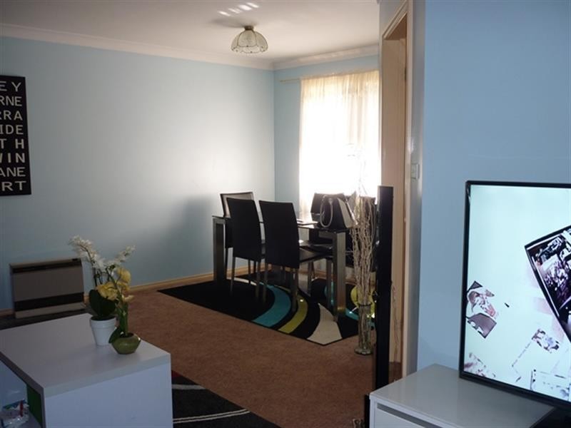 2 Warragrah Place, Parkes NSW 2870