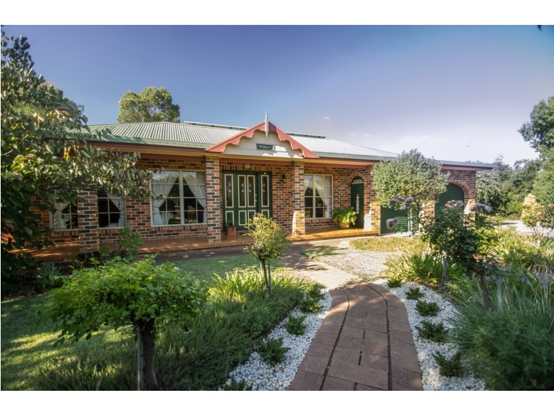 11 Alder Street, Forbes NSW 2871